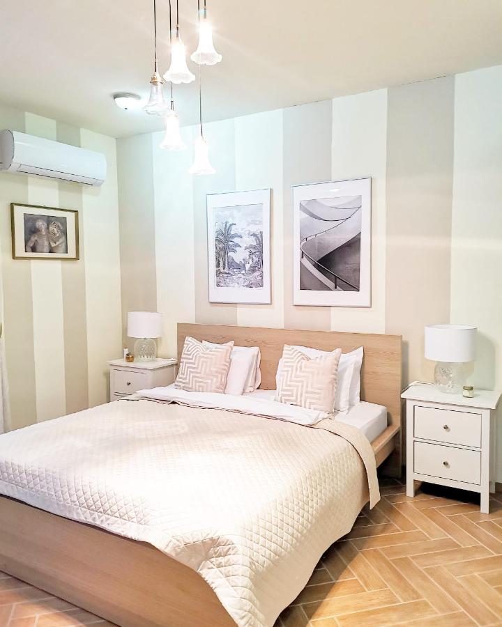 Bellevue Apartment With Ac & Heating & Terrace Budapest Luaran gambar